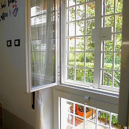 Guest house Eva Capital Vitinia